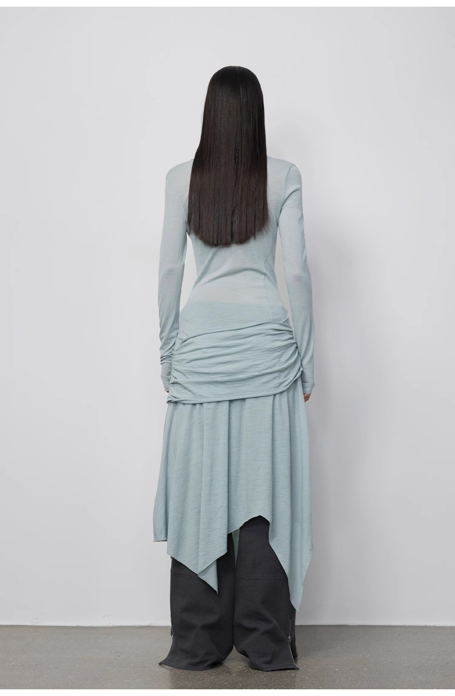 "Dreamy Ball" Lightweight and Breathable 100% Wool / U-Neck Irregular Hem Long Dress for Women