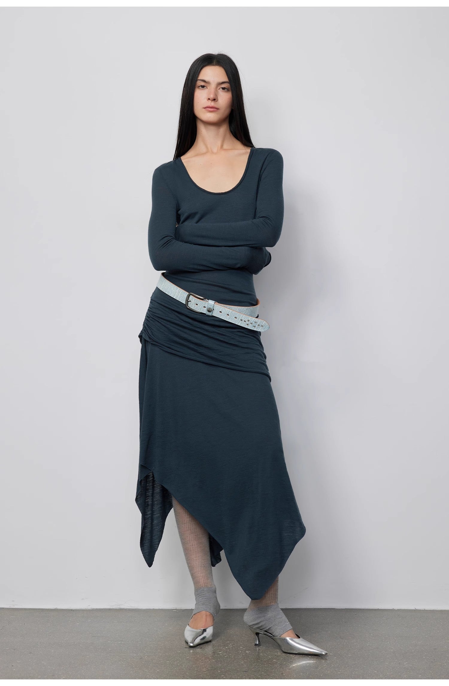 "Dreamy Ball" Lightweight and Breathable 100% Wool / U-Neck Irregular Hem Long Dress for Women