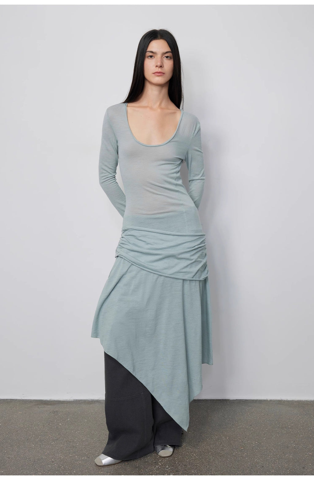 "Dreamy Ball" Lightweight and Breathable 100% Wool / U-Neck Irregular Hem Long Dress for Women
