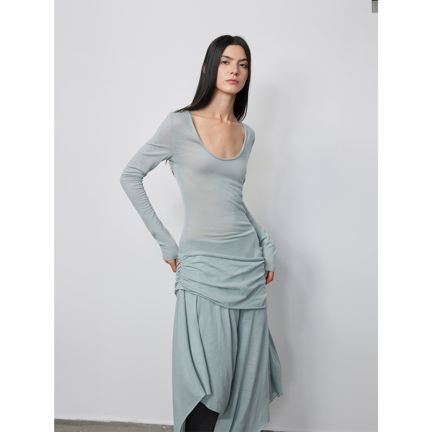 "Dreamy Ball" Lightweight and Breathable 100% Wool / U-Neck Irregular Hem Long Dress for Women